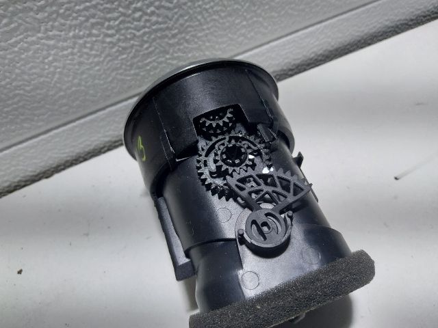 bontott AUDI TT Bal Szellőző