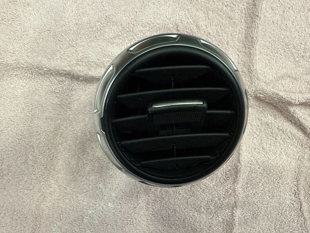 bontott AUDI TT Bal Szellőző