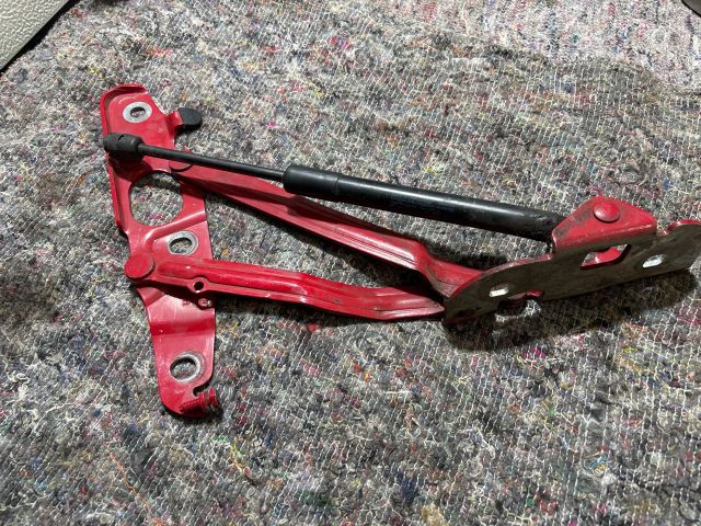 bontott AUDI TT Csomagtérajtó Bal Zsanér