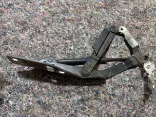 bontott AUDI TT Csomagtérajtó Bal Zsanér