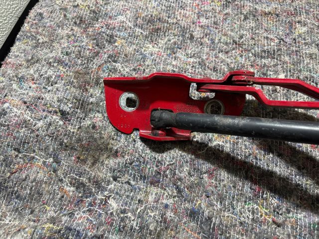 bontott AUDI TT Csomagtérajtó Jobb Zsanér