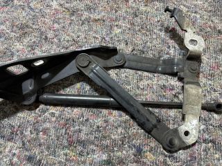 bontott AUDI TT Csomagtérajtó Jobb Zsanér