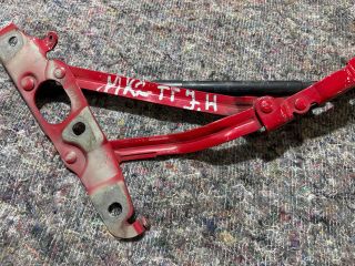 bontott AUDI TT Csomagtérajtó Jobb Zsanér