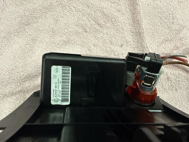 bontott AUDI TT Első Hamutartó