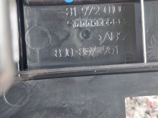 bontott AUDI TT Első Hamutartó