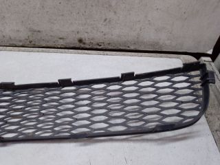 bontott AUDI TT Első Lökhárító Alsó Középső Díszrács