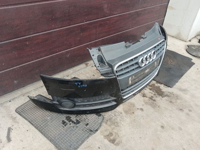 bontott AUDI TT Első Lökhárító (Részeivel)