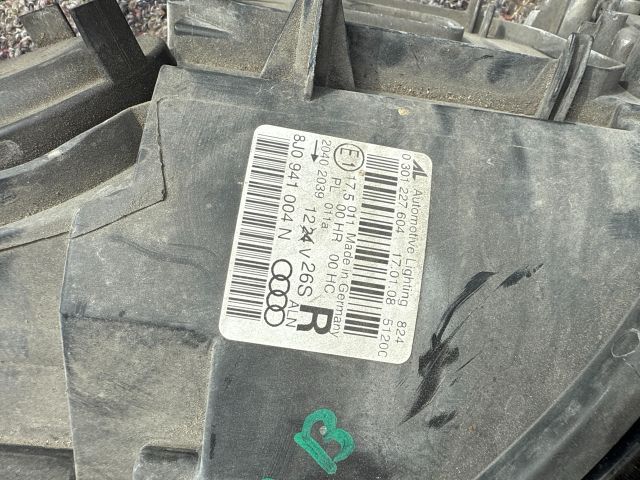 bontott AUDI TT Fényszóró Pár