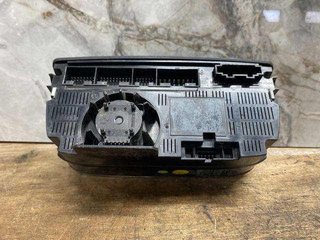 bontott AUDI TT Fűtéskapcsoló (digit klímás)