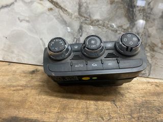 bontott AUDI TT Fűtéskapcsoló (digit klímás)