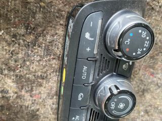 bontott AUDI TT Fűtéskapcsoló (manuális klímás)