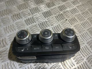 bontott AUDI TT Fűtéskapcsoló