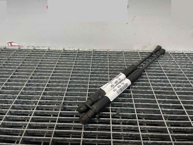 bontott AUDI TT Gázrugós Kitámasztó Teleszkóp Motorháztető