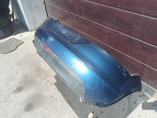 bontott AUDI TT Hátsó Lökhárító (Részeivel)