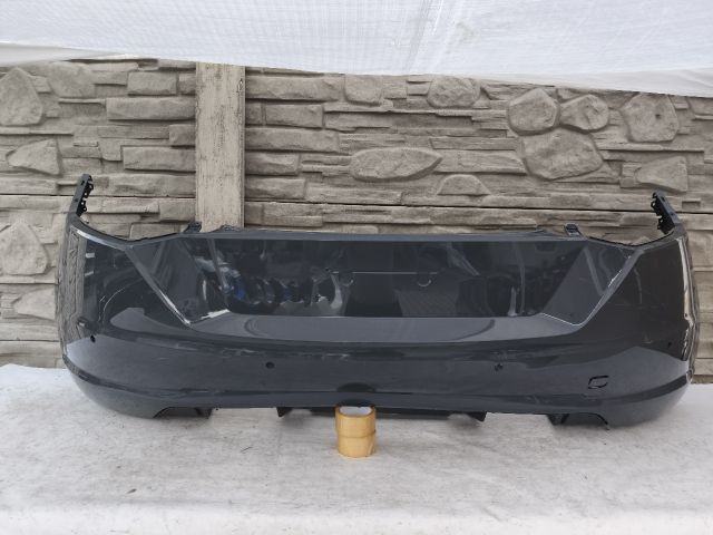 bontott AUDI TT Hátsó Lökhárító (Üresen)