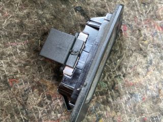 bontott AUDI TT Hátsó Rendszámtábla Világítás