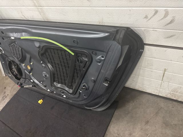 bontott AUDI TT Jobb első Ajtó (Részeivel)