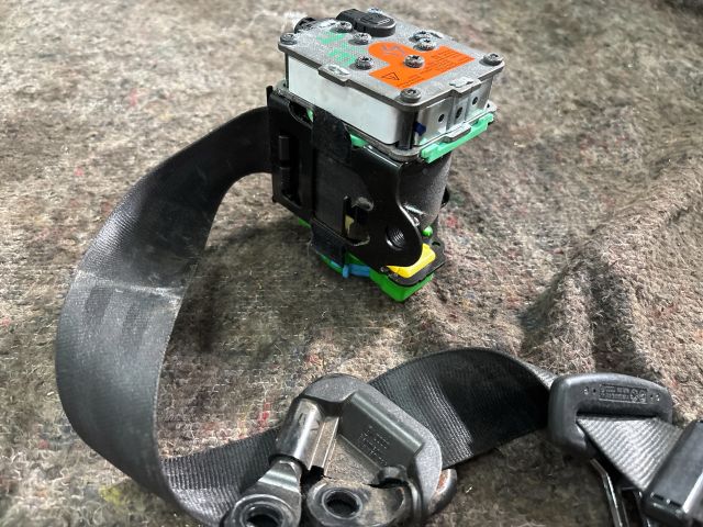 bontott AUDI TT Jobb első Biztonsági Öv