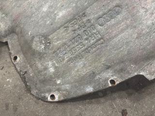 bontott AUDI TT Jobb első Első Dobbetét (Kerékjárati, Műanyag)