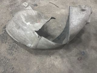 bontott AUDI TT Jobb első Első Dobbetét (Kerékjárati, Műanyag)