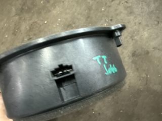 bontott AUDI TT Jobb első Hangszóró