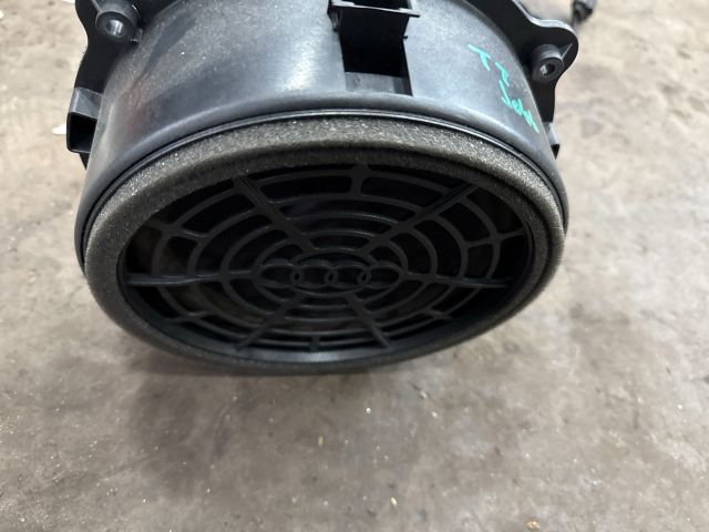 bontott AUDI TT Jobb első Hangszóró