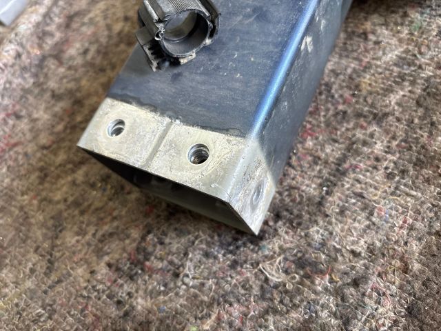 bontott AUDI TT Jobb első Hossznyúlvány