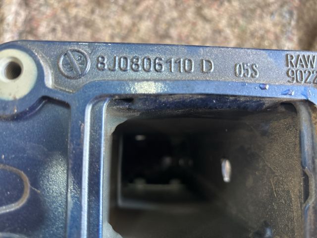 bontott AUDI TT Jobb első Hossznyúlvány