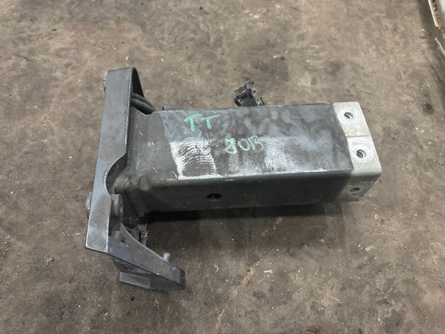 bontott AUDI TT Jobb első Hossznyúlvány