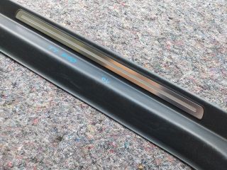 bontott AUDI TT Jobb első Küszöb Díszléc