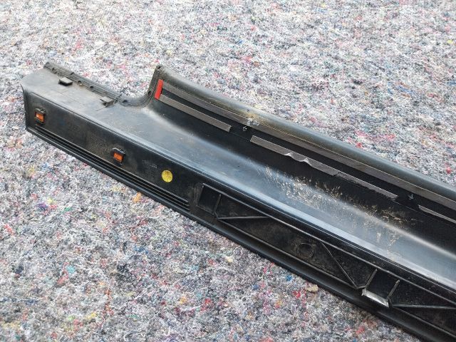 bontott AUDI TT Jobb első Küszöb Díszléc