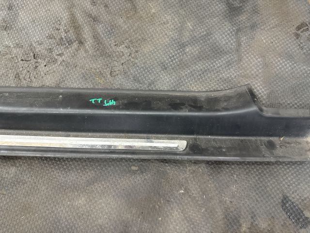 bontott AUDI TT Jobb első Küszöb Díszléc