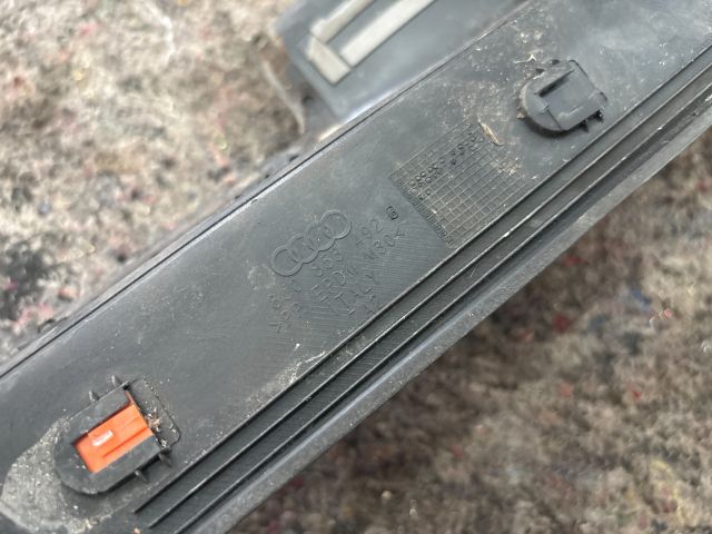 bontott AUDI TT Jobb első Küszöb Díszléc