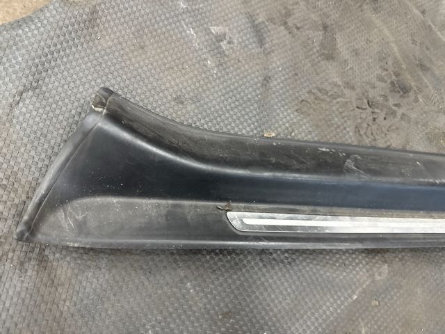 bontott AUDI TT Jobb első Küszöb Díszléc