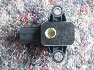 bontott AUDI TT Jobb első Oldal Ütközés Érzékelő