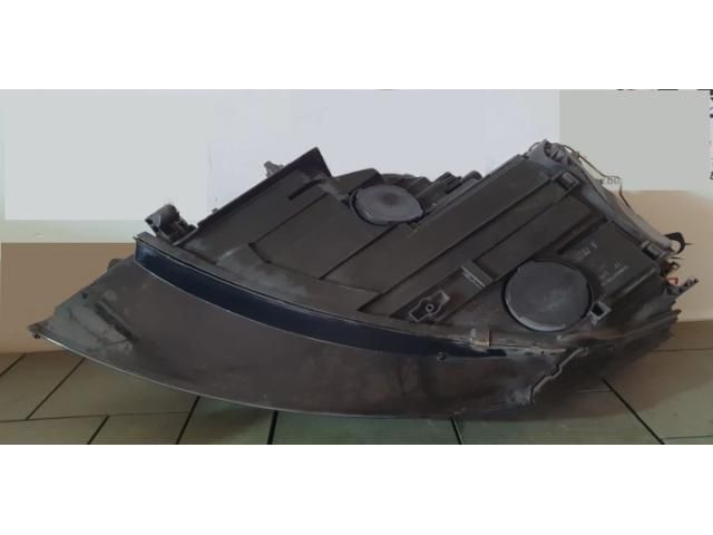 bontott AUDI TT Jobb Fényszóró