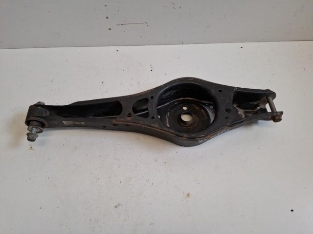 bontott AUDI TT Jobb hátsó Alsó Hátsó Lengőkar