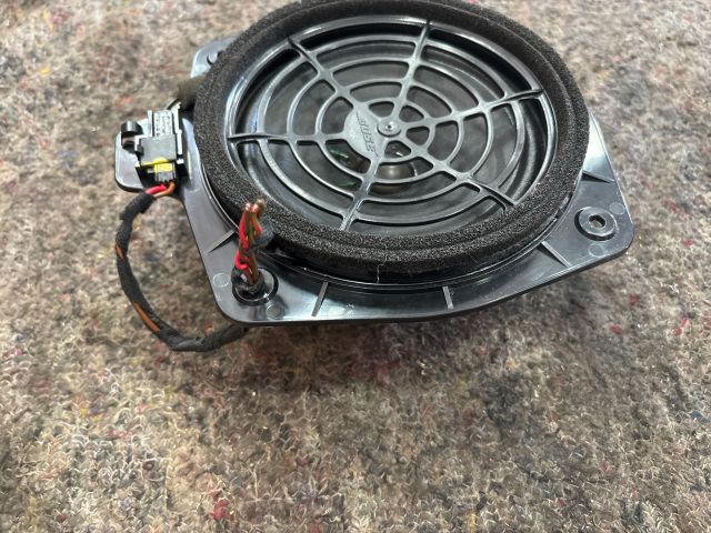 bontott AUDI TT Jobb hátsó Hangszóró