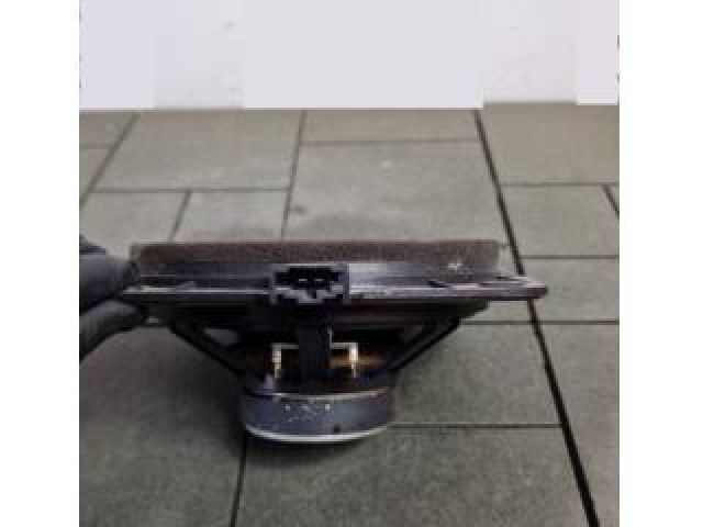 bontott AUDI TT Jobb hátsó Hangszóró