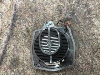 bontott AUDI TT Jobb hátsó Hangszóró