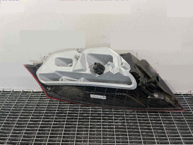 bontott AUDI TT Jobb Hátsó Lámpa