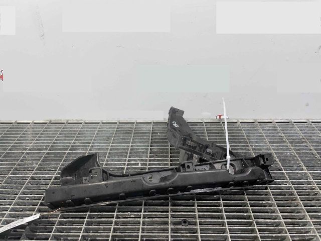 bontott AUDI TT Jobb hátsó Lökhárító Tartó (Műanyag)