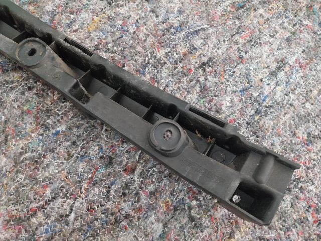 bontott AUDI TT Jobb hátsó Lökhárító Tartó (Műanyag)