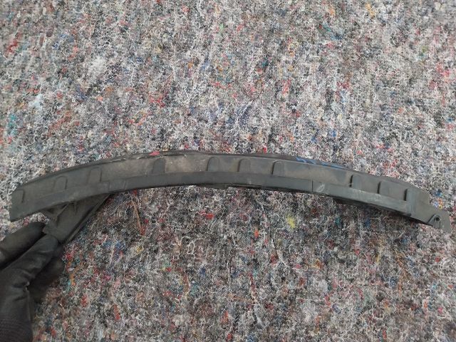 bontott AUDI TT Jobb hátsó Lökhárító Tartó (Műanyag)