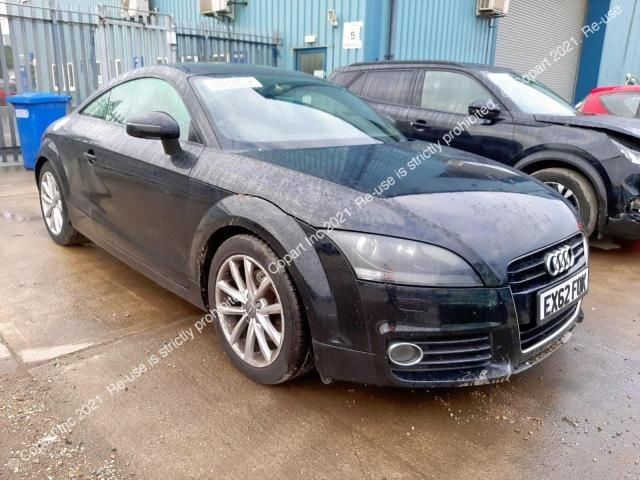 bontott AUDI TT Jobb hátsó Lökhárító Tartó (Műanyag)