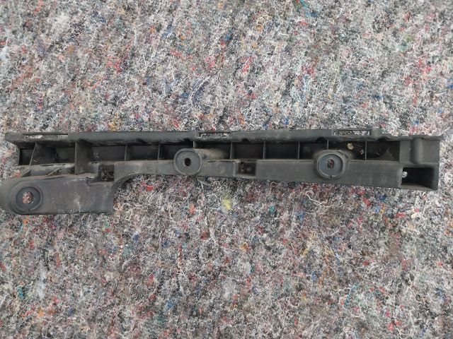 bontott AUDI TT Jobb hátsó Lökhárító Tartó (Műanyag)