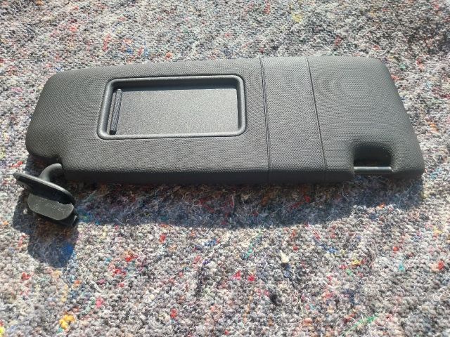 bontott AUDI TT Jobb Napellenző