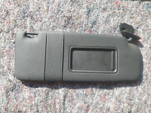 bontott AUDI TT Jobb Napellenző