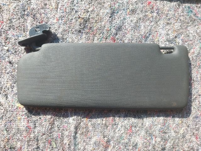 bontott AUDI TT Jobb Napellenző