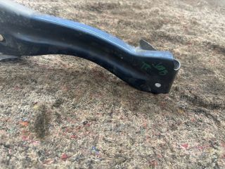 bontott AUDI TT Jobb Sárvédő Oldaltartó